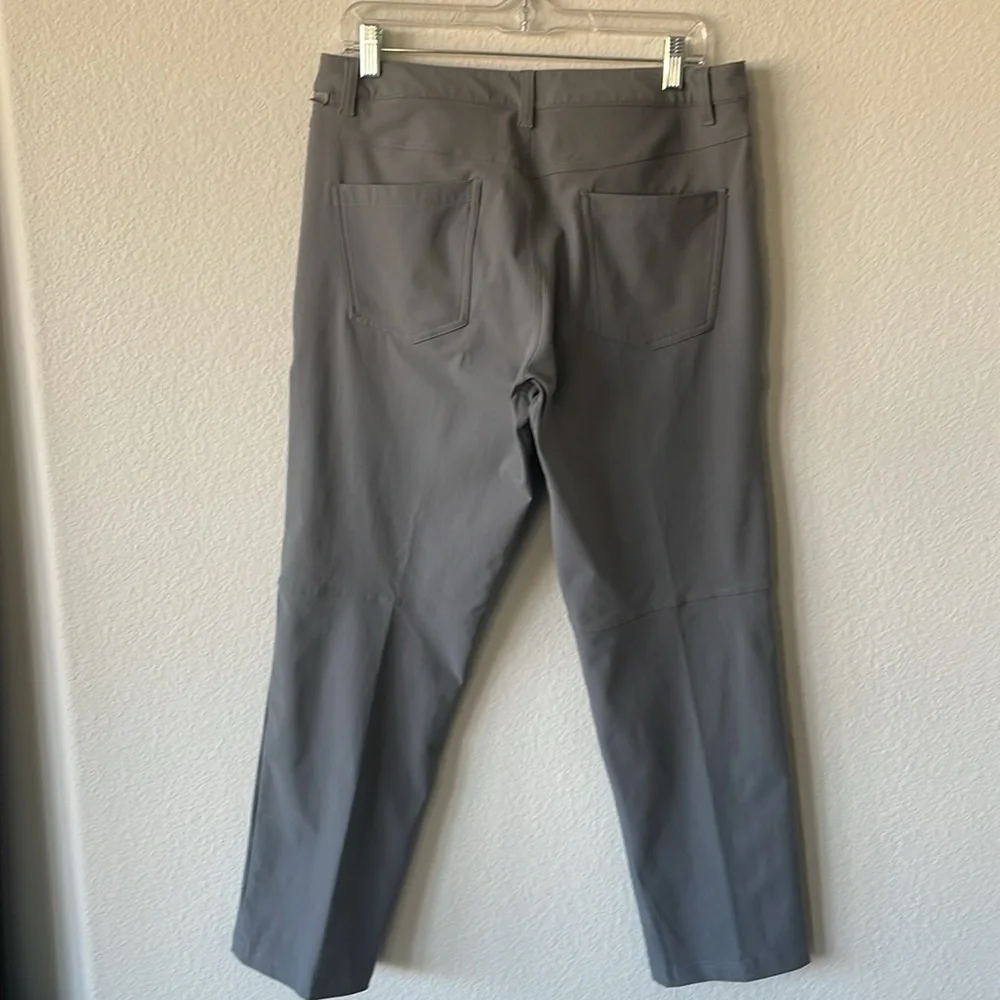 Lululemon ABC Pants‎ 32